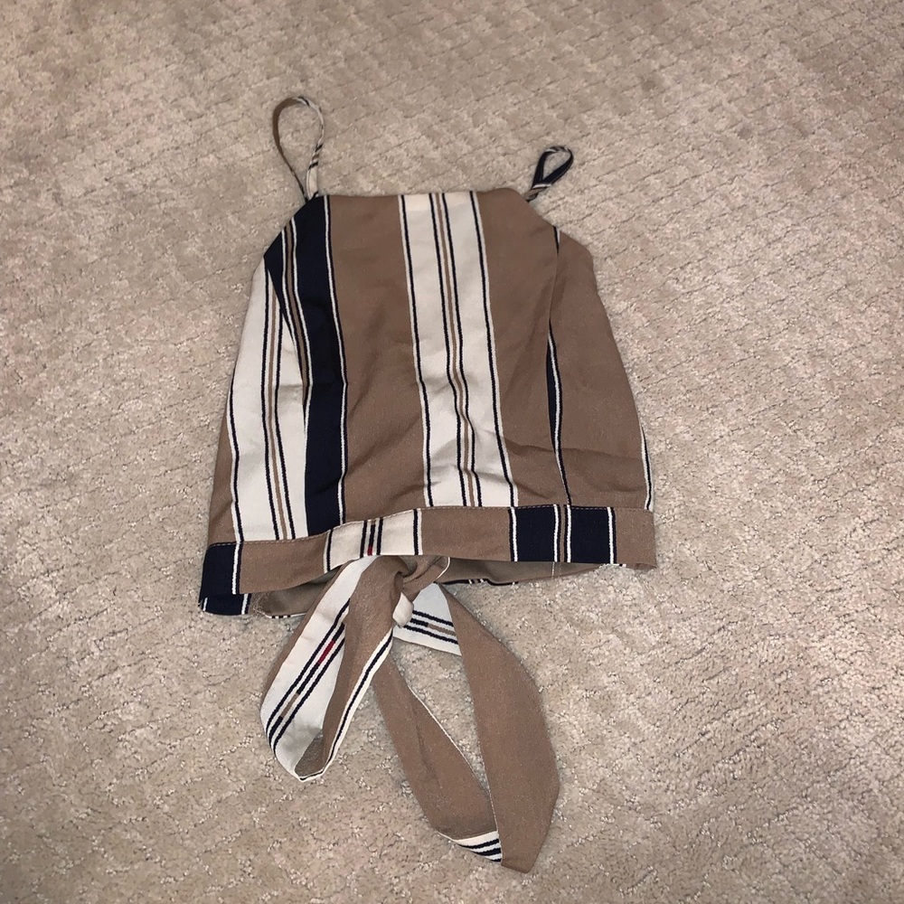 Never worn! Sat in my closet & i forgot about it